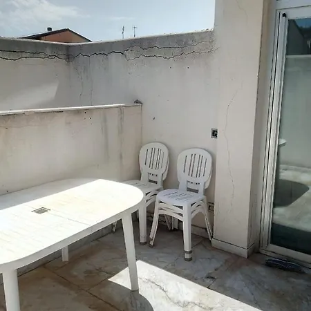 Ultimo In Centro E Al Mare. Subito .coglio L'occasione. 公寓