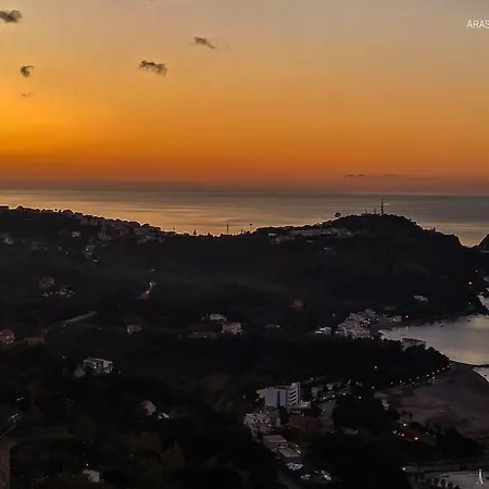 Ultimo In Centro E Al Mare. Subito .coglio L'occasione. 卡普多兰多