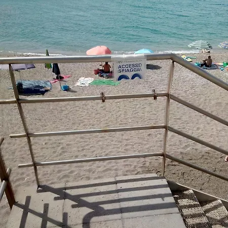 Ultimo In Centro E Al Mare. Subito .coglio L'occasione. *