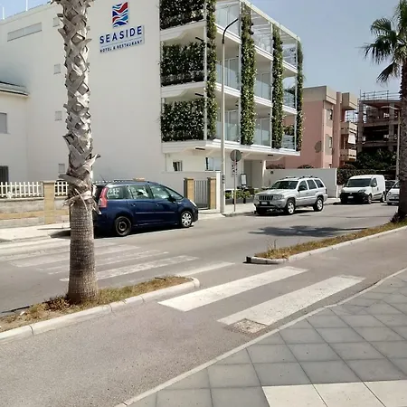 Ultimo In Centro E Al Mare. Subito .coglio L'occasione.