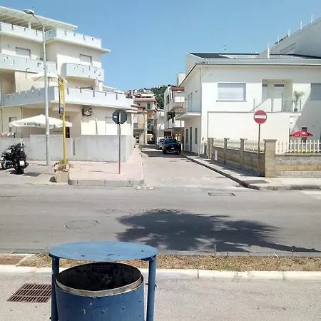 公寓 Ultimo In Centro E Al Mare. Subito .coglio L'occasione.